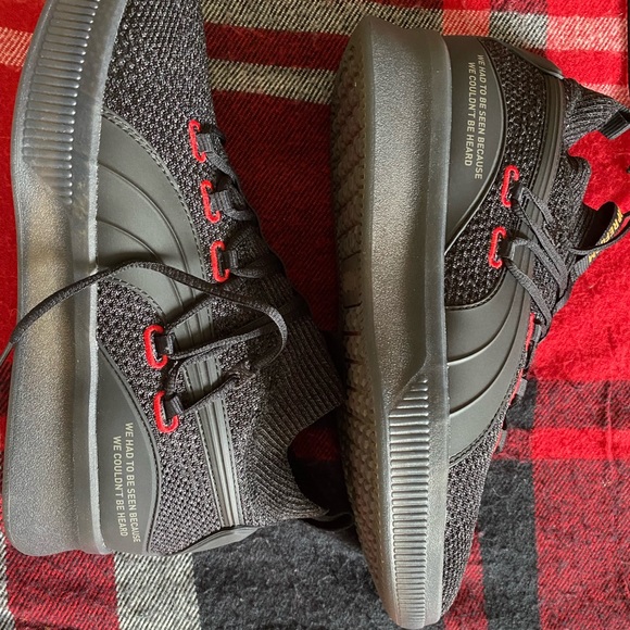 Puma Clyde court reform basketball shoes - Picture 3 of 7